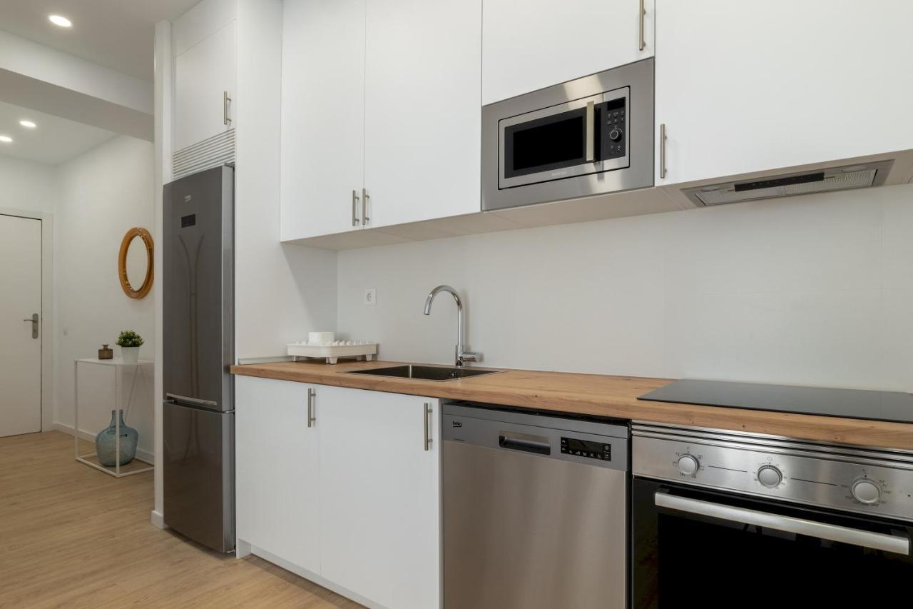 2 Bedrooms 2 Bathrooms Furnished - Retiro - Refurbished - Mintystay Madrid Kültér fotó