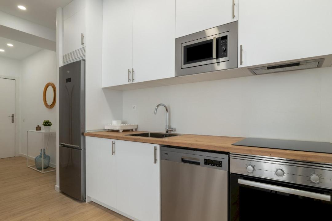 2 Bedrooms 2 Bathrooms Furnished - Retiro - Refurbished - Mintystay Madrid Kültér fotó